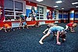 Работа на гибкость и эластичность у детей во время занятий тайским боксом